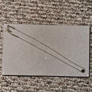 KENDRA SCOTT gold necklace w/ black pendant